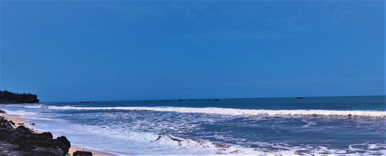 White Shell Beach House Kannur Buitenkant foto