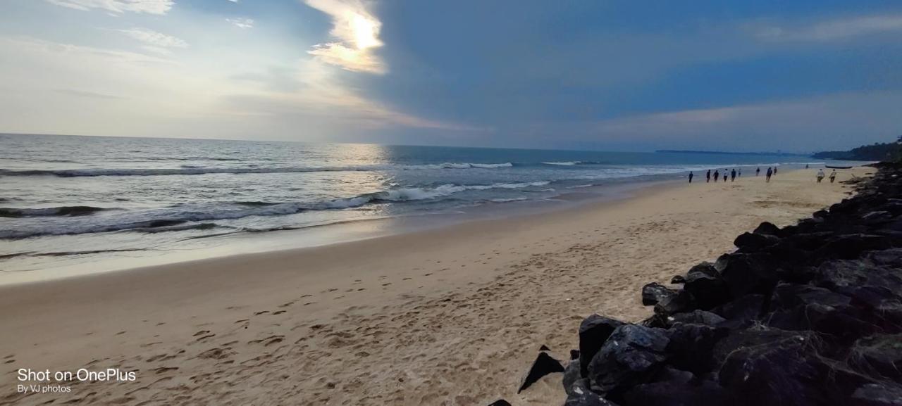 White Shell Beach House Kannur Buitenkant foto